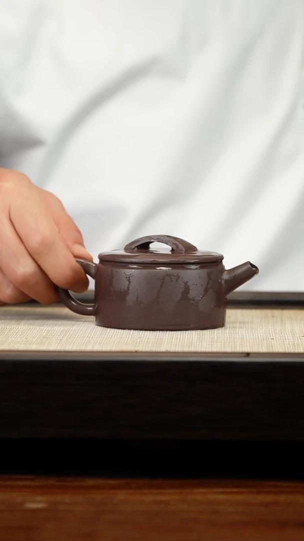 茶壶紫砂四底汉瓦