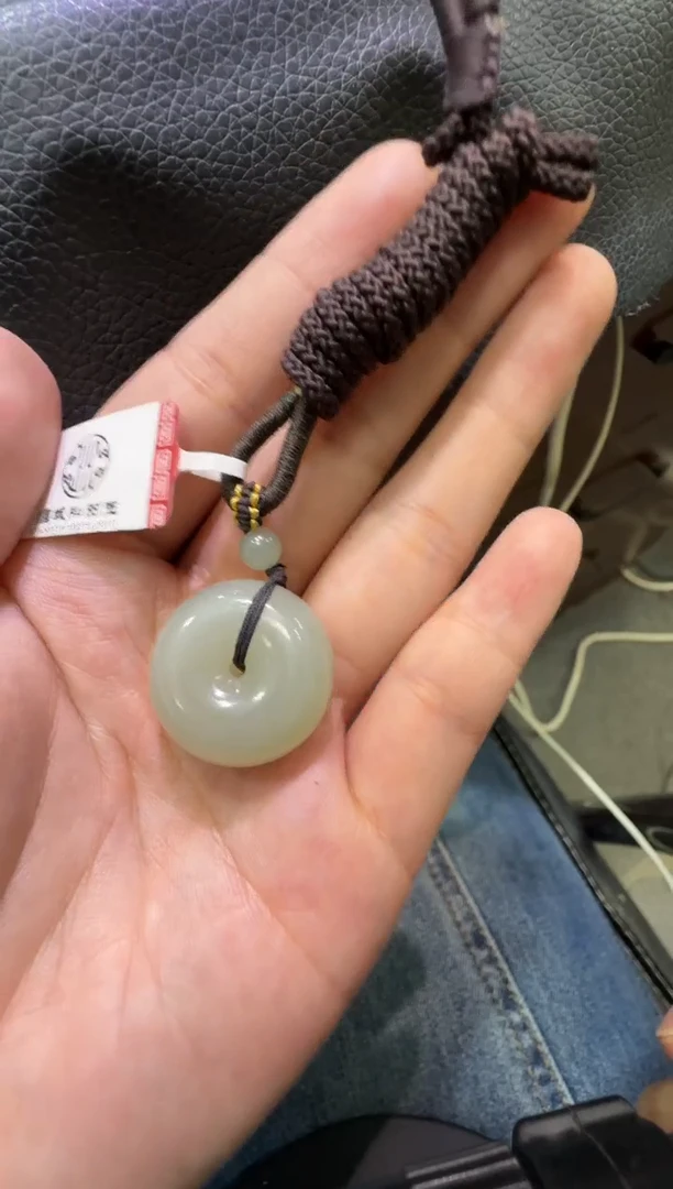 吊坠(赠链)未镶嵌和田玉且末近矿高青白平安扣（产地直发）