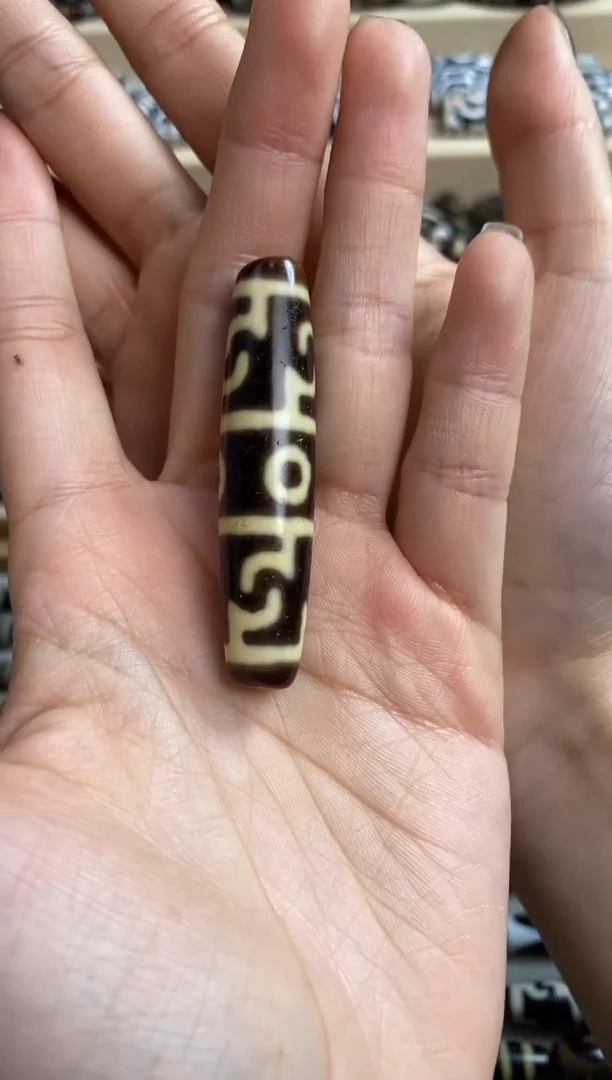 【闪购商品】玛瑙/玉髓珠宝奇石未镶嵌建成莲师三