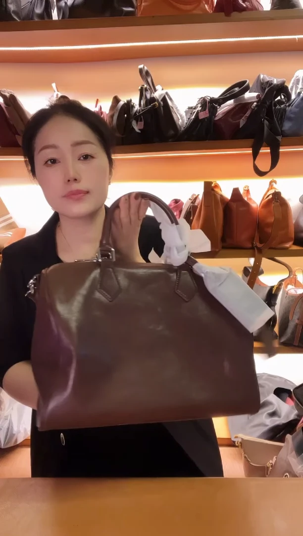 牛皮（革）高端订制时尚百搭女士手提斜跨包