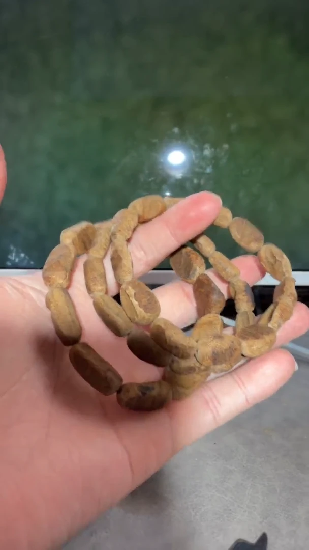 沉香手把件多样性发一