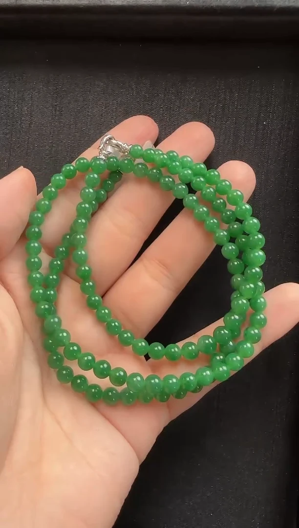 颈饰18K金镶嵌翡翠219玉珠一条