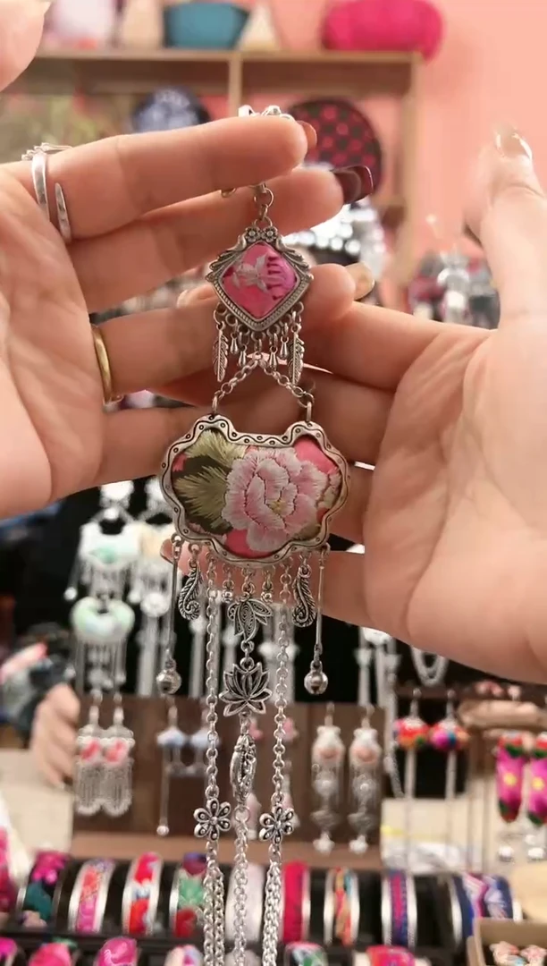 【闪购商品】织绣民族风老绣饰品588