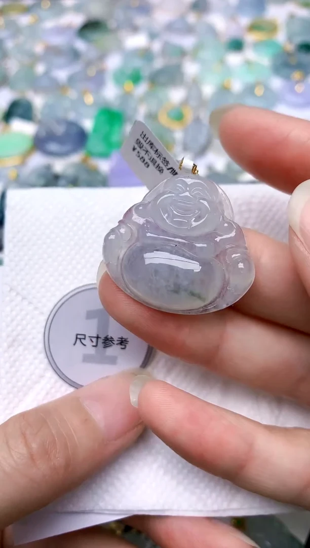 颈饰18K金镶嵌翡翠天然A货翡翠