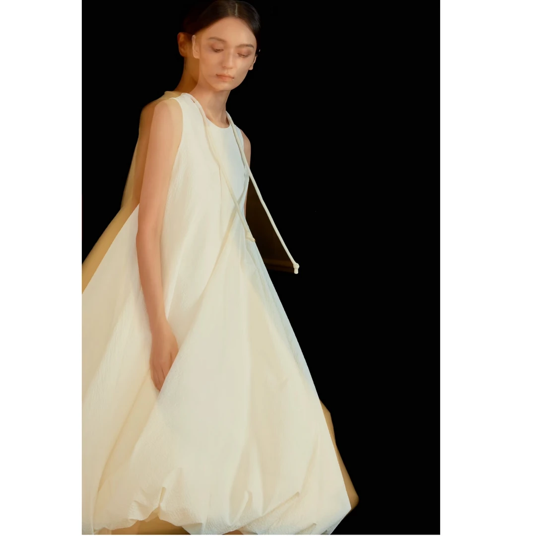 以类设计师品牌JUDYHUA立体扭转系列连衣裙宽松长款裙子37135