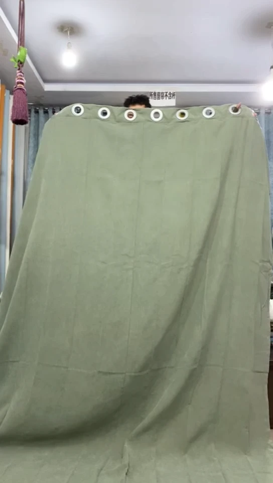 布成品窗帘    5.9*2.75