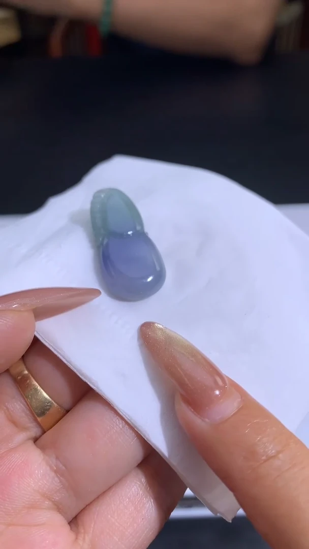 定制翡翠未镶嵌幸**生翡翠