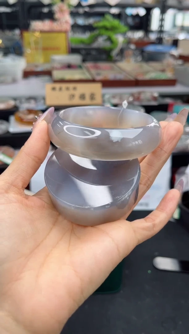 石英质玉手镯未镶嵌62圈口（赠品镯心）6681404