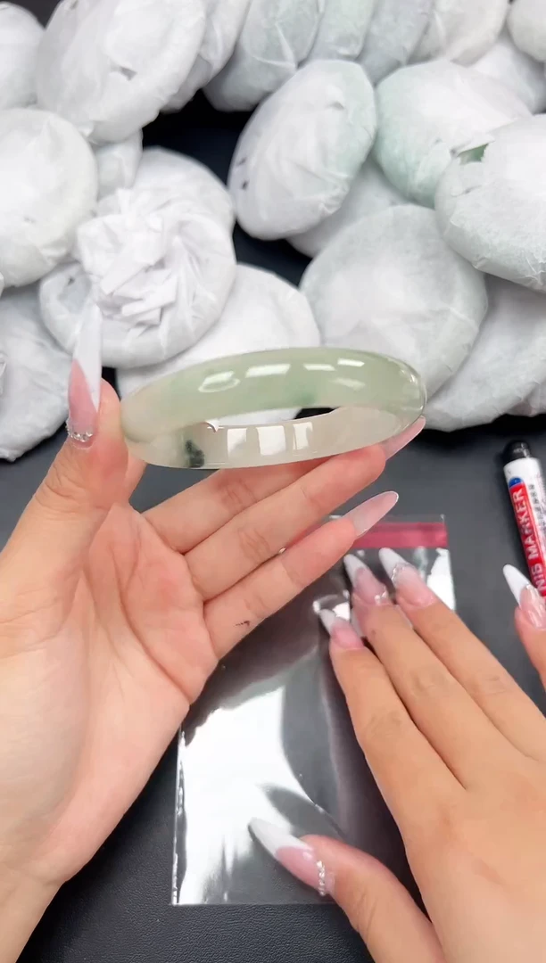 精品手镯，一物一拍J-041