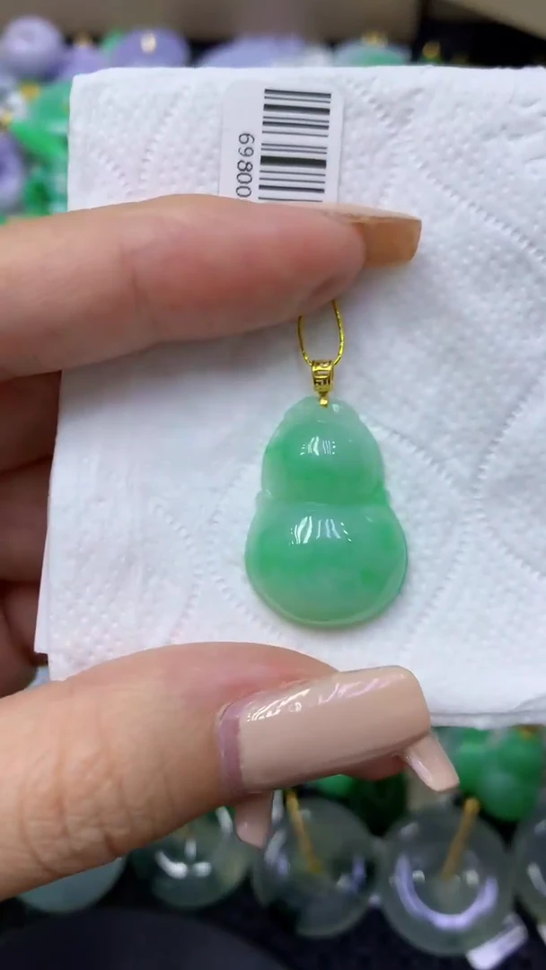 颈饰18K金镶嵌翡翠天然缅甸翡翠A货