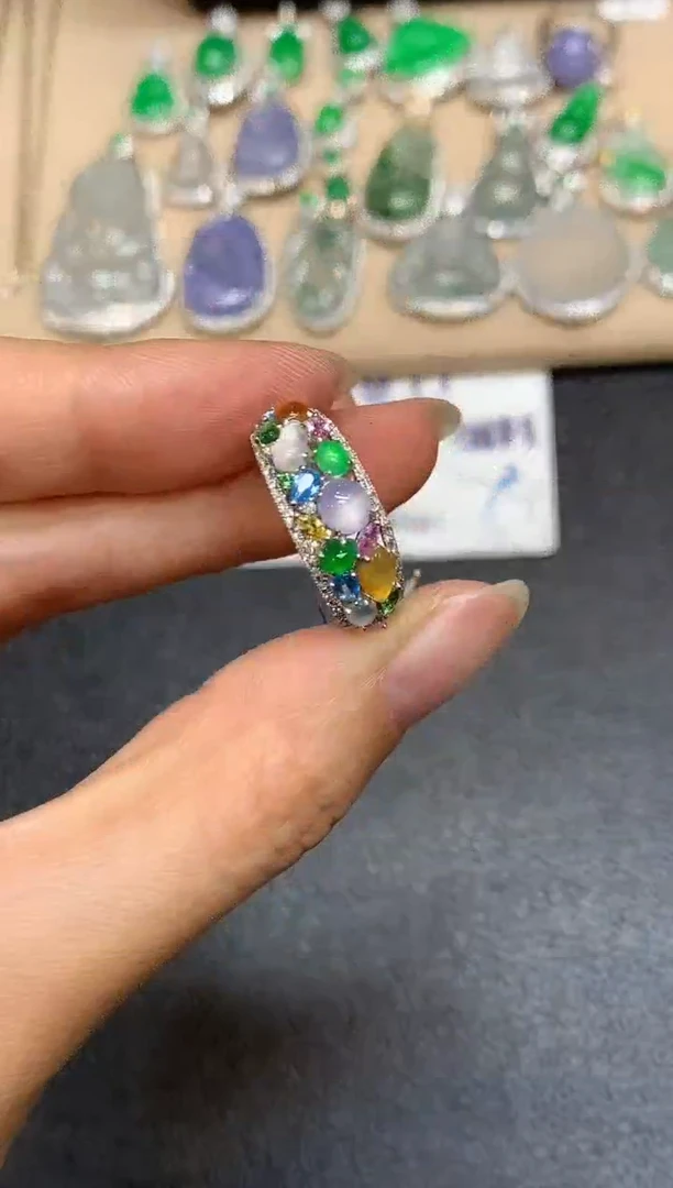 18K金镶嵌戒指翡翠蛋面【无服务费