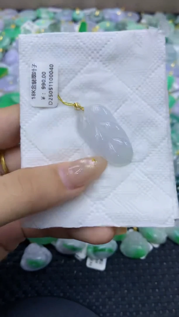 颈饰未镶嵌翡翠天然缅甸翡翠A货