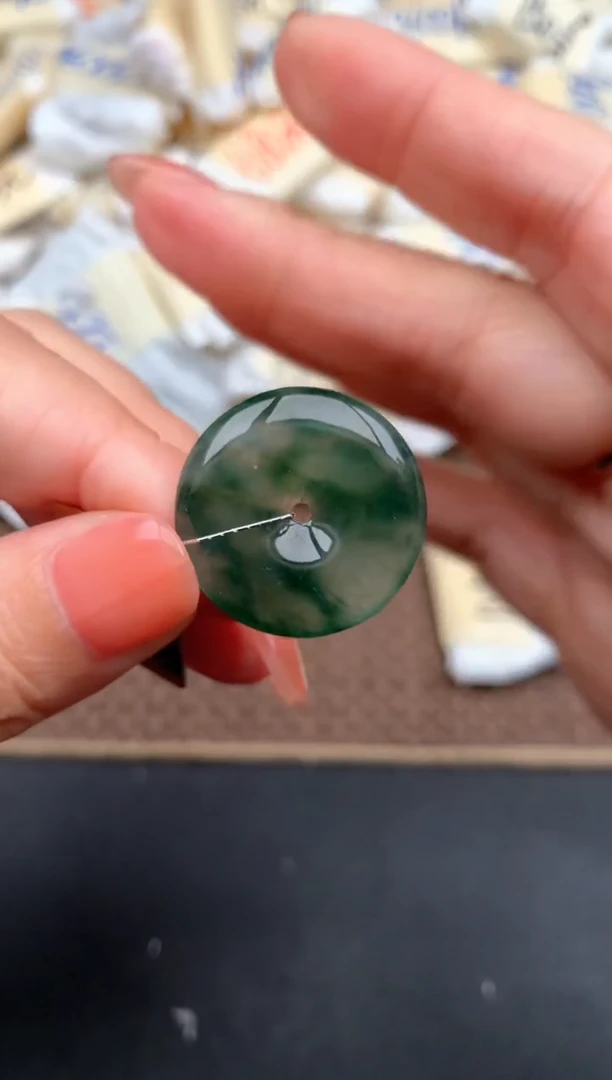 未镶嵌挂件翡翠—