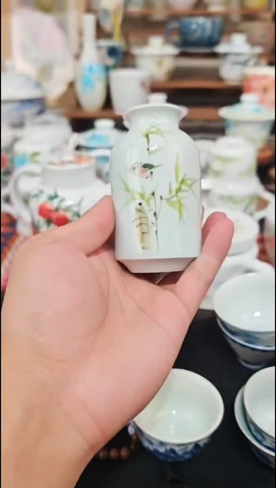 摆件陶瓷景德镇高温釉下陶瓷