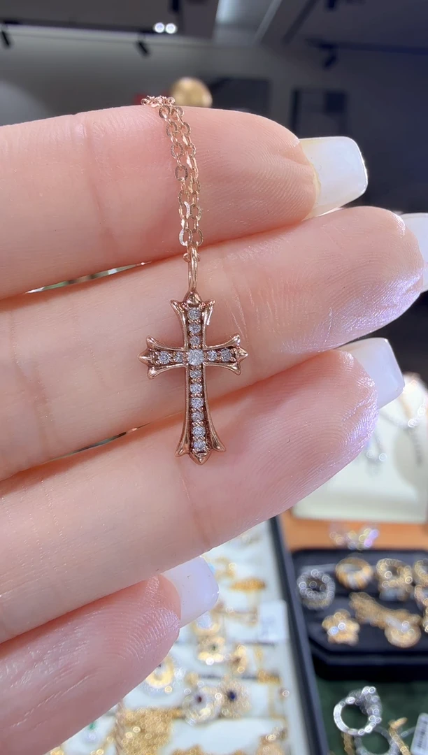 颈饰18K金镶嵌钻石项链