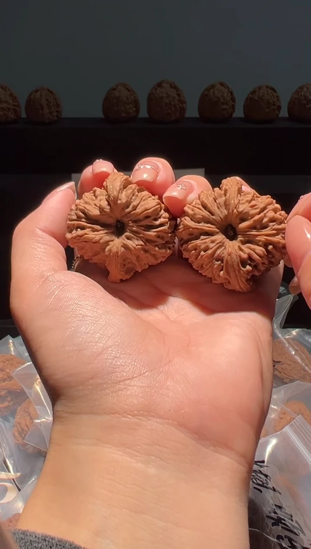 吊坠文玩核桃?****J198福利对南疆石