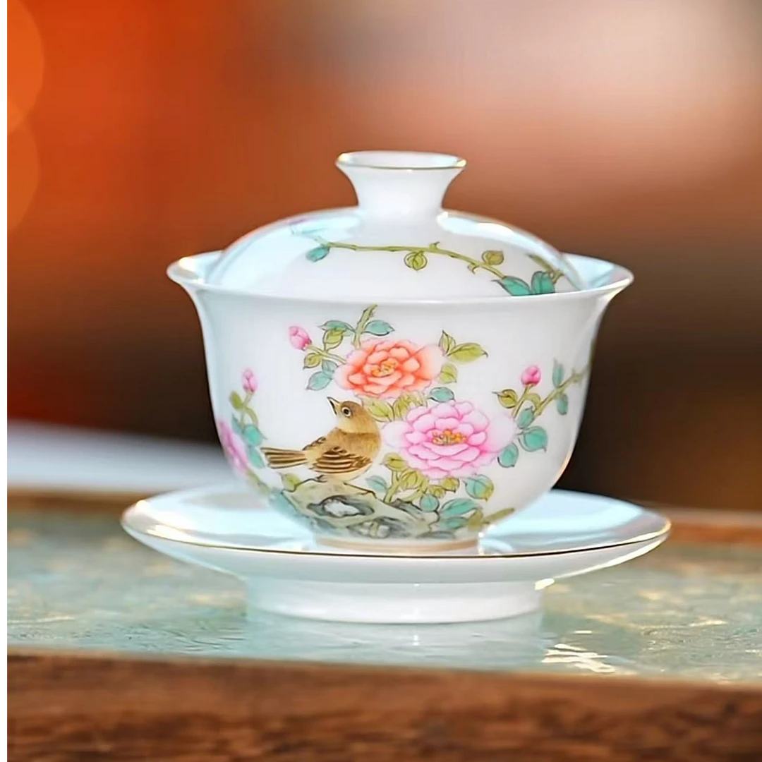 粉彩茶花鸟三才盖碗