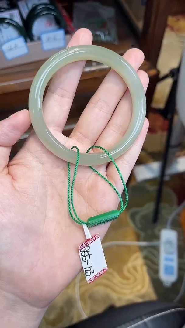 未镶嵌手镯和田玉55