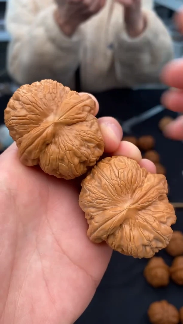 【闪购商品】文玩核桃把件元宝43-t315