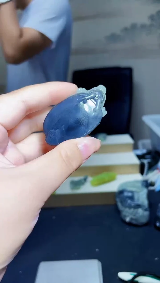 和田玉未镶嵌颈饰1