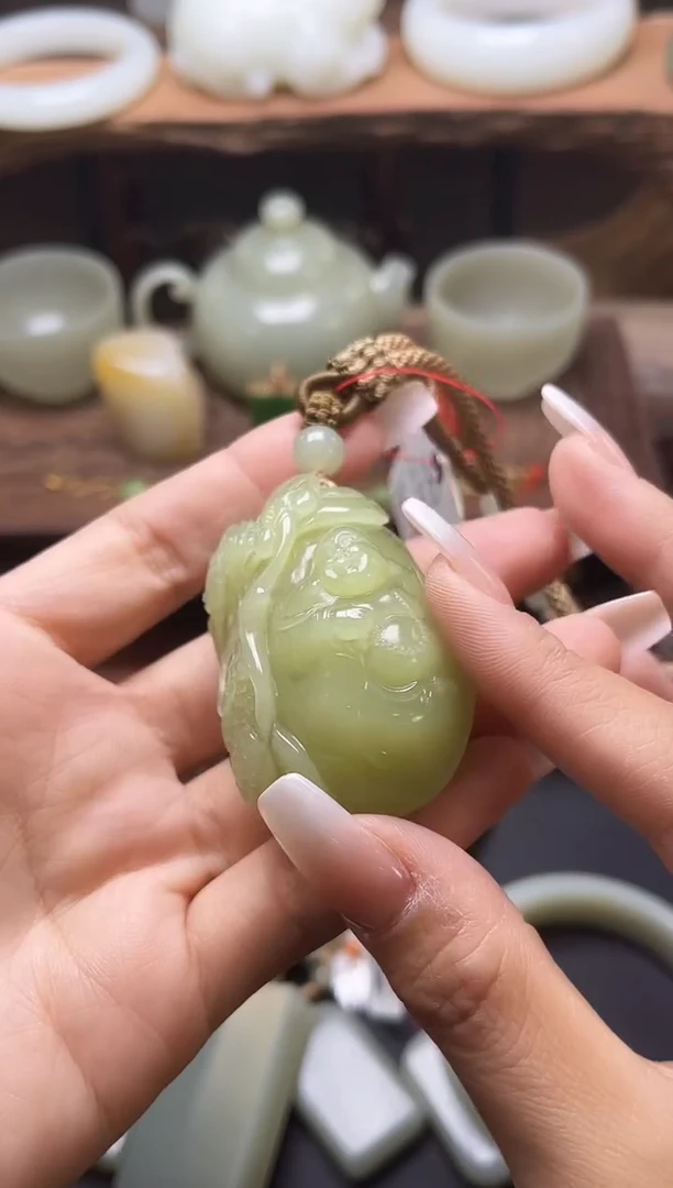 【闪购商品】和田玉手把未镶嵌若羌孙福洲 逍遥佛 9002859