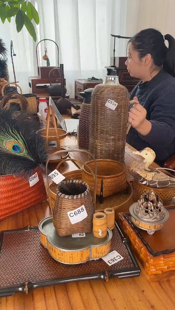 有胆有塞子开播福利品花器C534