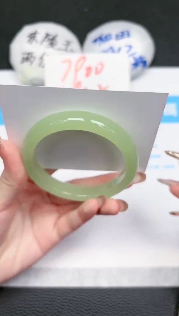 【闪购商品】石英质玉手镯未镶嵌88-57.2