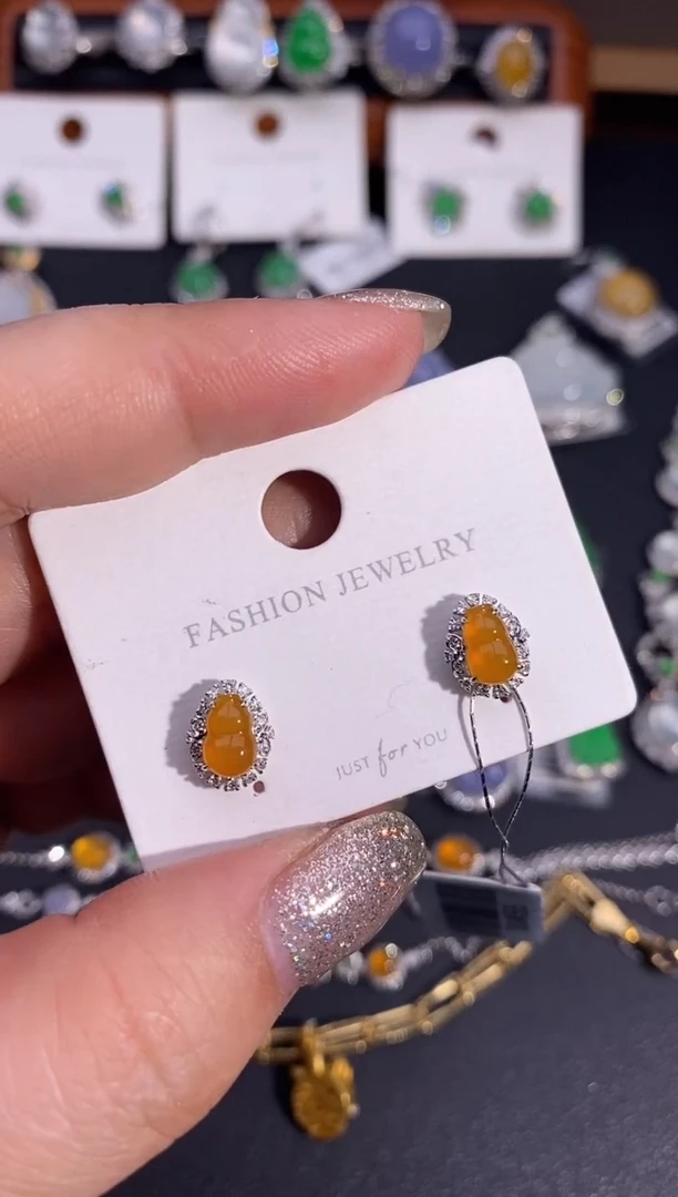 【闪购商品】翡翠耳饰18K金镶嵌耳饰