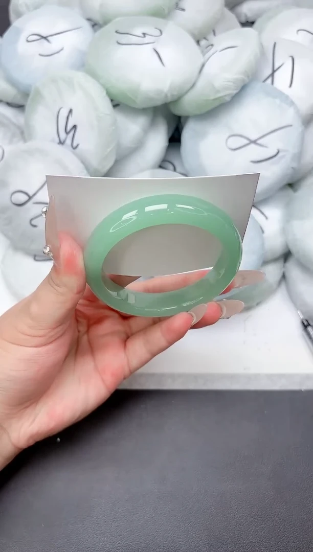 未镶嵌手镯石英质玉118-58