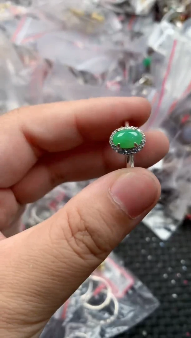 银S925镶嵌戒指翡翠666     2