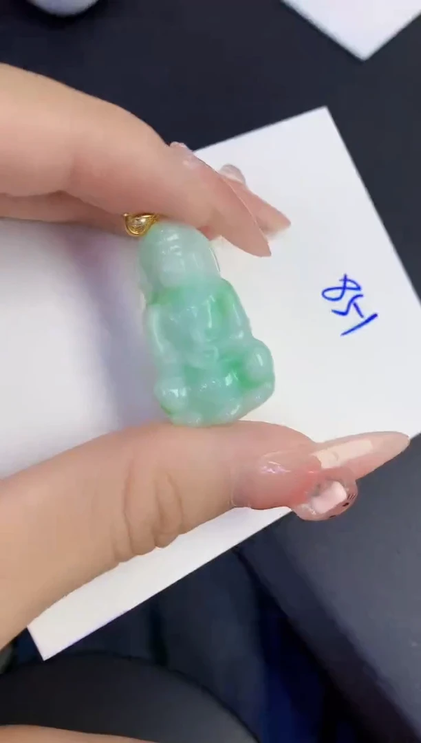 颈饰未镶嵌翡翠缅甸天然翡翠A货
