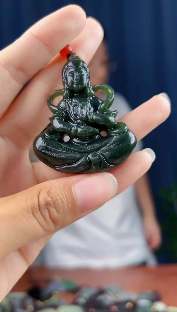 未镶嵌和田玉挂件拍一发一，多样性发货