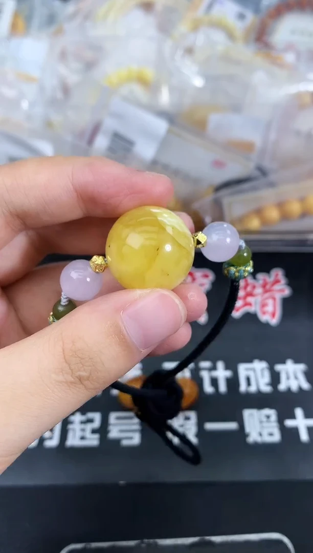 蜜蜡未镶嵌珠宝奇石104