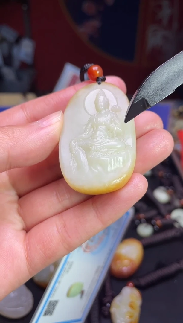 颈饰未镶嵌和田玉1