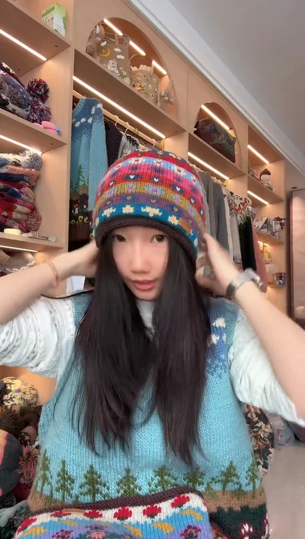 羊毛美利奴深蓝卷边冷帽