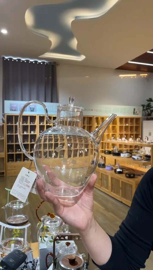 手工艺品玻璃大执壶透把雕刻梅花