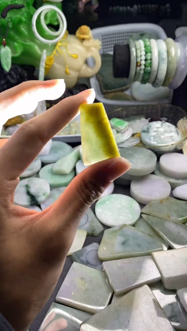 散珠翡翠A货翡翠5