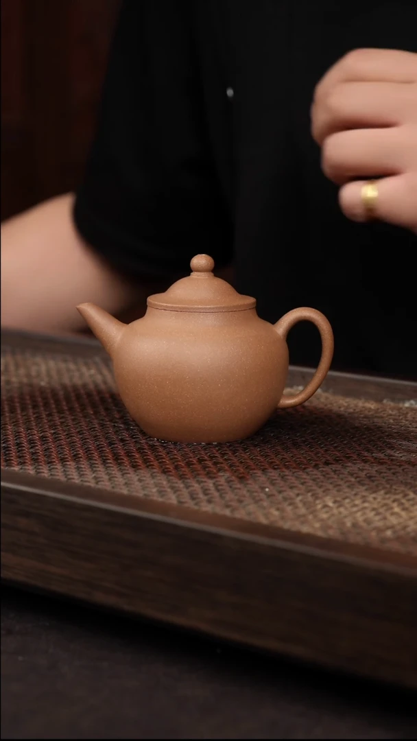 茶壶紫砂老段泥笠帽水平