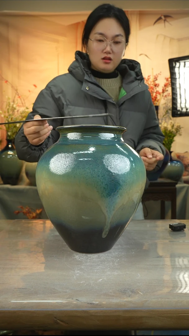 高度31口径18陶瓷花瓶