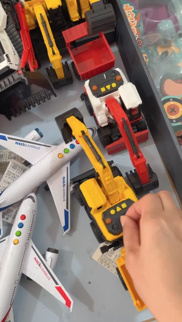 塑料音乐工程车  挖机