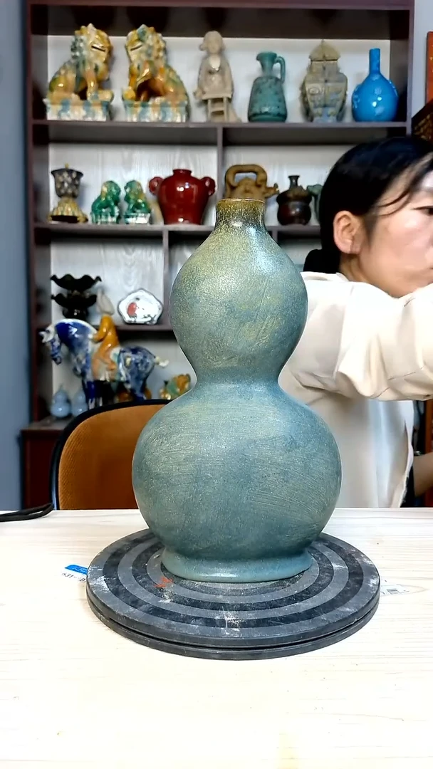 经典精美复古风格瓷器