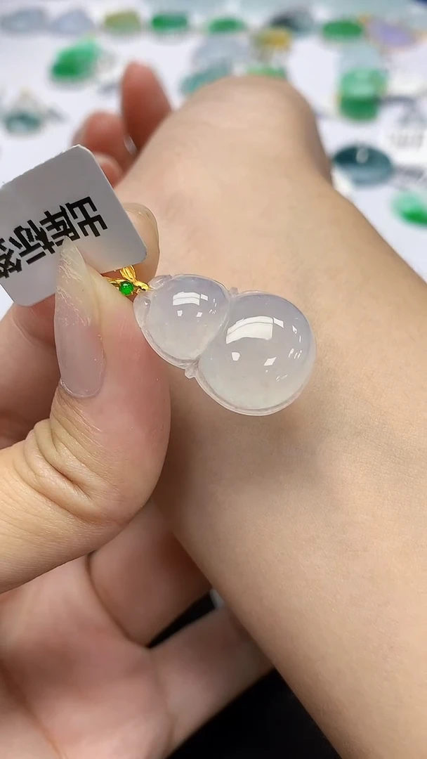 翡翠18K金镶嵌颈饰天然缅甸a货翡翠