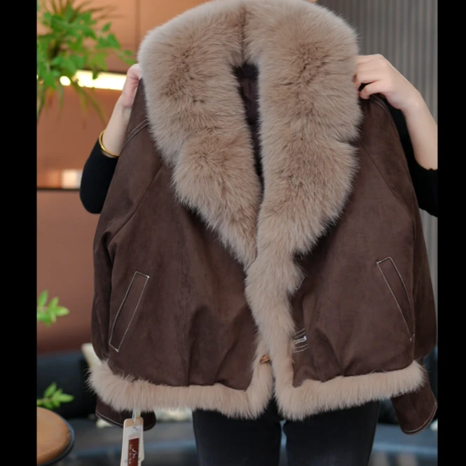 2025冬季新款时尚高奢气质百搭舒适保暖大毛领羽绒服