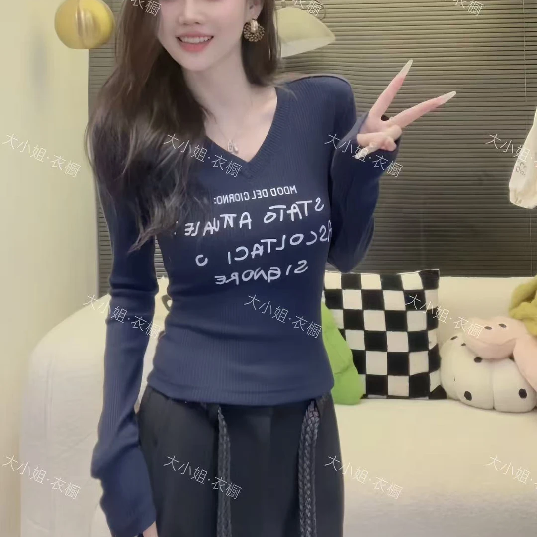 【DXJ家定制】秋季新款V领字母修身显瘦百搭上衣T恤女显瘦打底衫潮