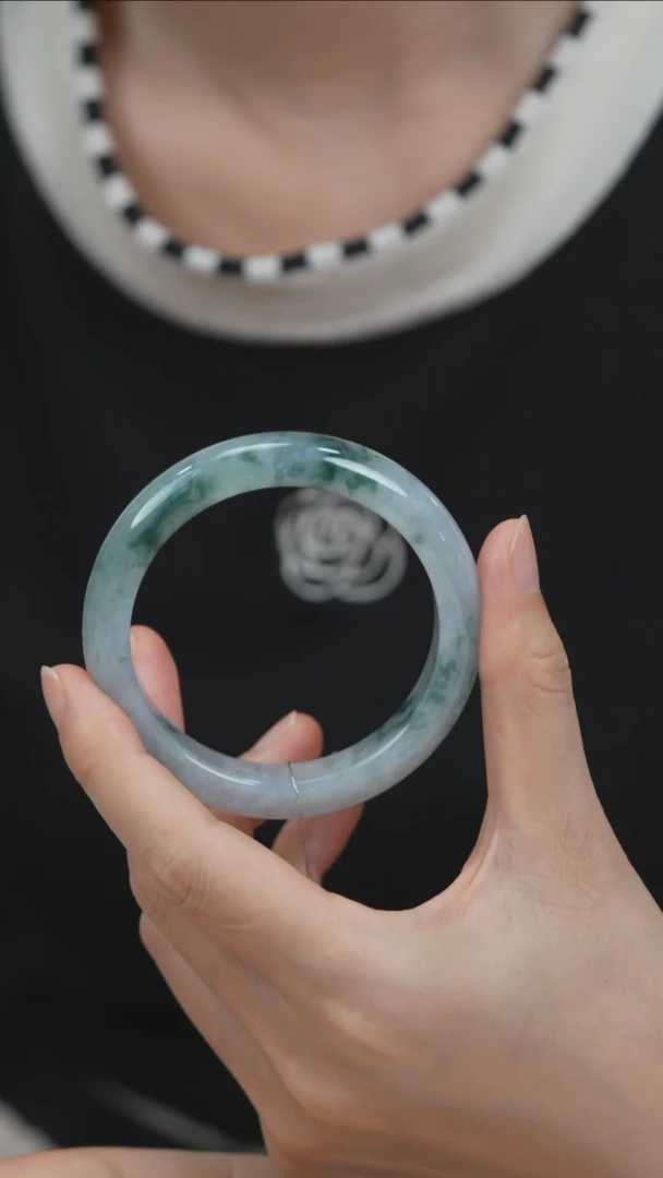 翡翠手镯未镶嵌翡翠手镯w0657