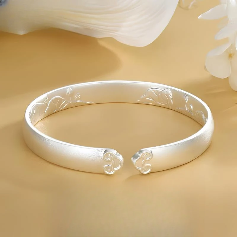 足银手镯 祥云莲花足银古法手镯小众轻奢荷花浮雕款复古传承