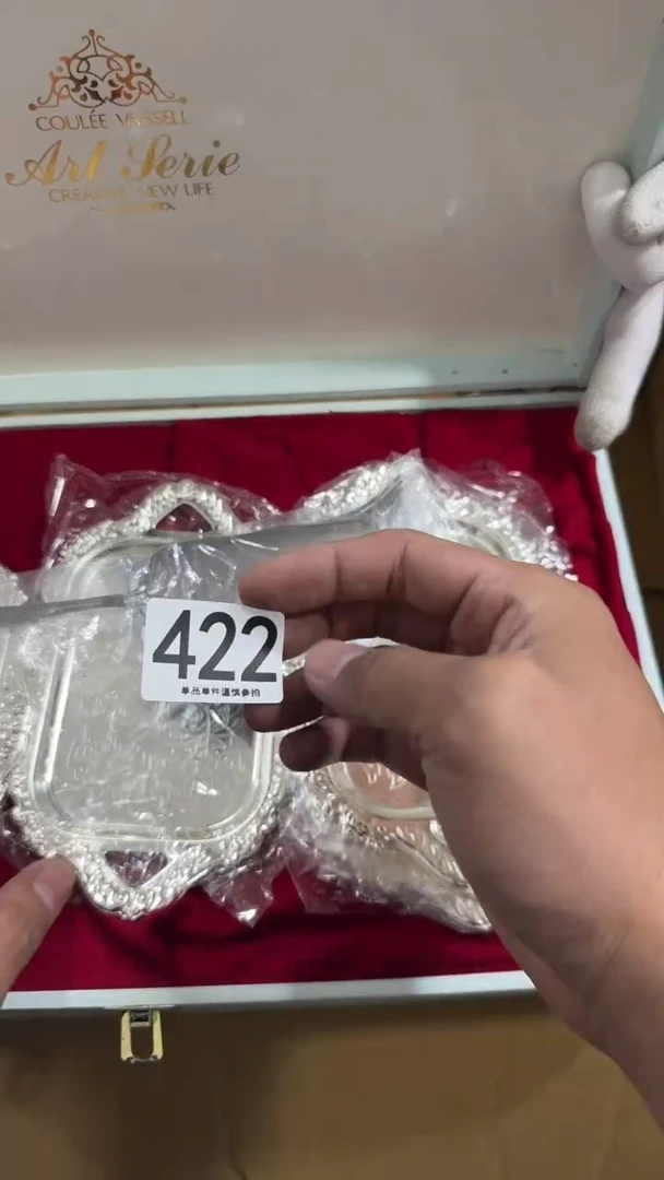 曼****9422