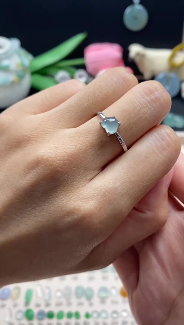 【闪购商品】翡翠戒指银S925镶嵌翡翠冰晴爱心戒指