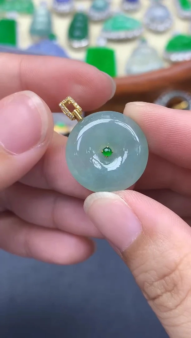 颈饰18K金镶嵌翡翠146-中国好珍宝