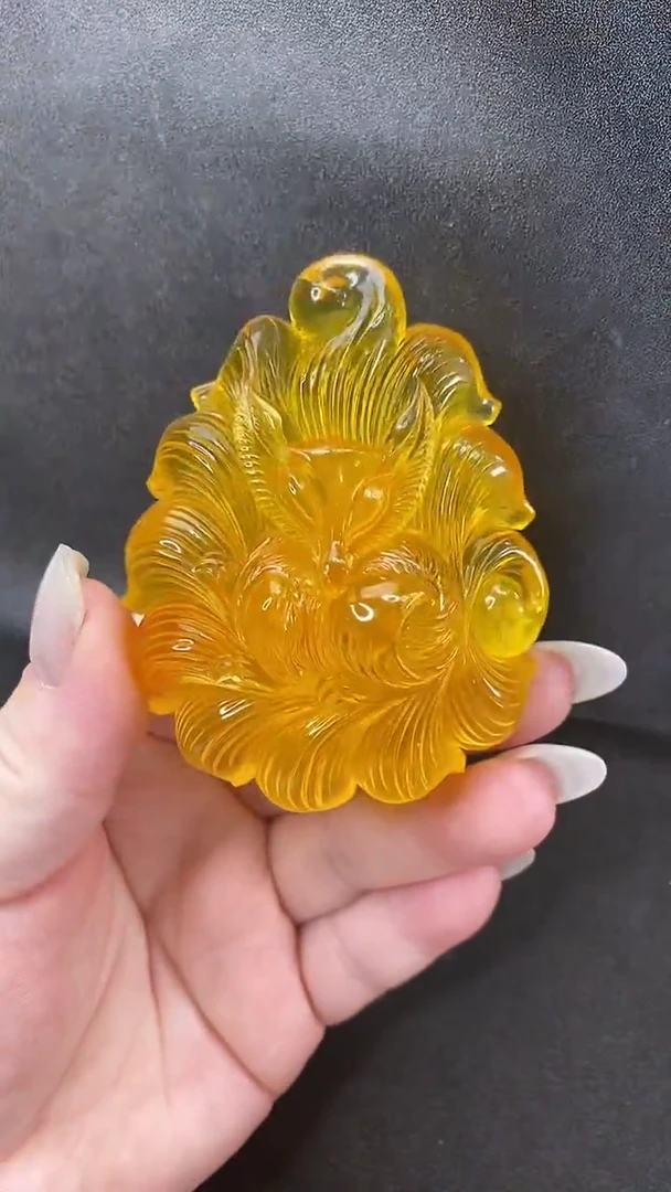 琥珀颈饰未镶嵌吊坠